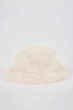 Oh Polly Gym Accessories^Faux-Fur Hat in Ice White IceWhite