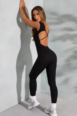 Oh Polly Elevated Essentials^Open Back Scoop Neck Jumpsuit in Black