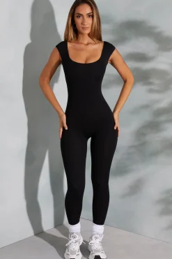 Oh Polly Elevated Essentials^Open Back Scoop Neck Jumpsuit in Black