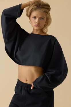 Oh Polly Tops^Oversized Long Sleeve Crop Top in Black