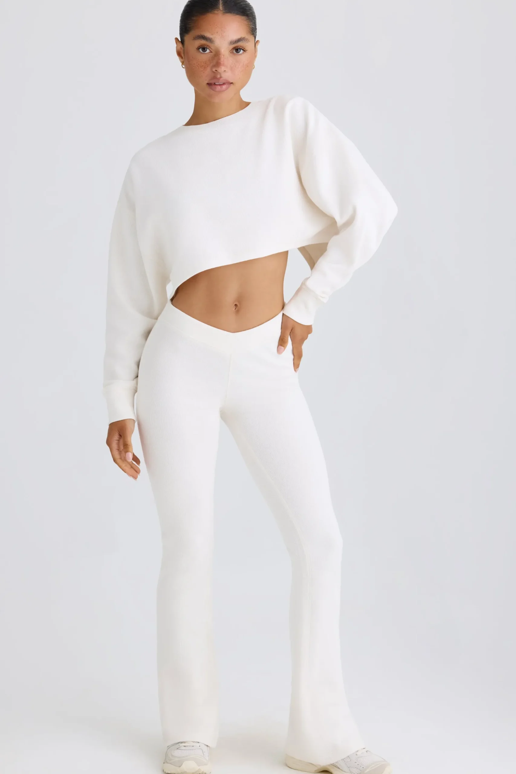Oh Polly Petite^Petite Flared Trousers in White