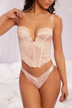 Oh Polly Women'S Clothing Sale - $65 And Under | Women'S Clothing Sale - $40 And Under^Plunge Neck Lace Trim Corset Crop Top in Cream