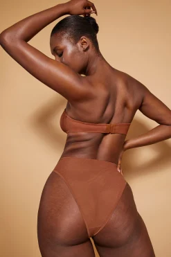 Oh Polly Lounge & Intimates | Bride To Be^Soft Mesh Strapless Bra in Chestnut