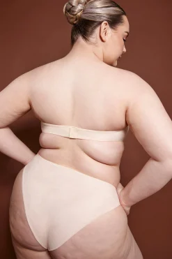 Oh Polly Lounge & Intimates | Bride To Be^Soft Mesh Strapless Bra in Beige