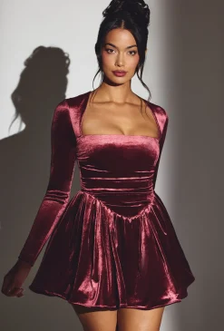 Oh Polly Party Dresses | Holiday Party Dresses & Outfits^Velvet Long Sleeve Corset Mini Dress in Wine